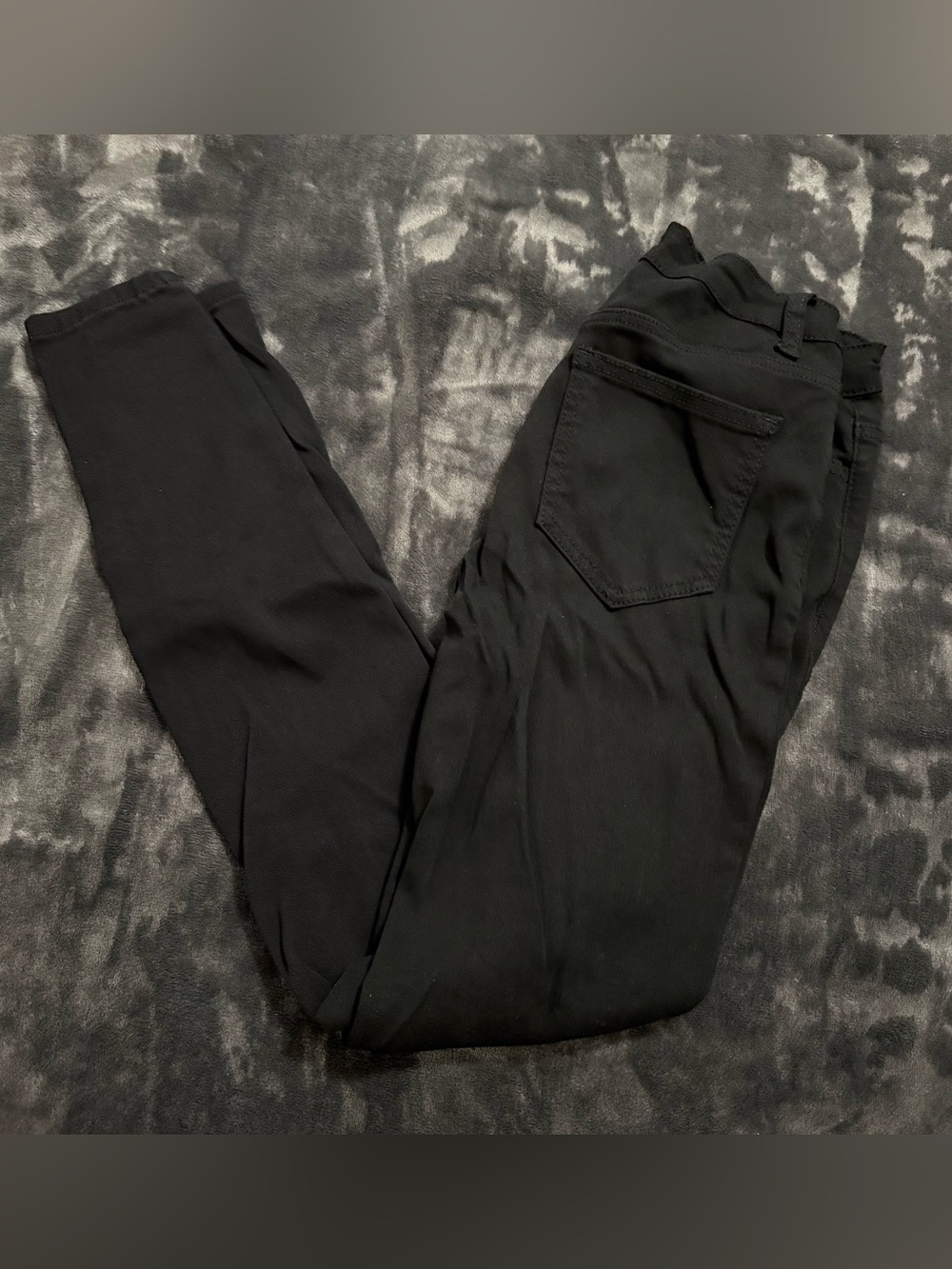 Women’s Black Stretch Distressed Skinny Jeans